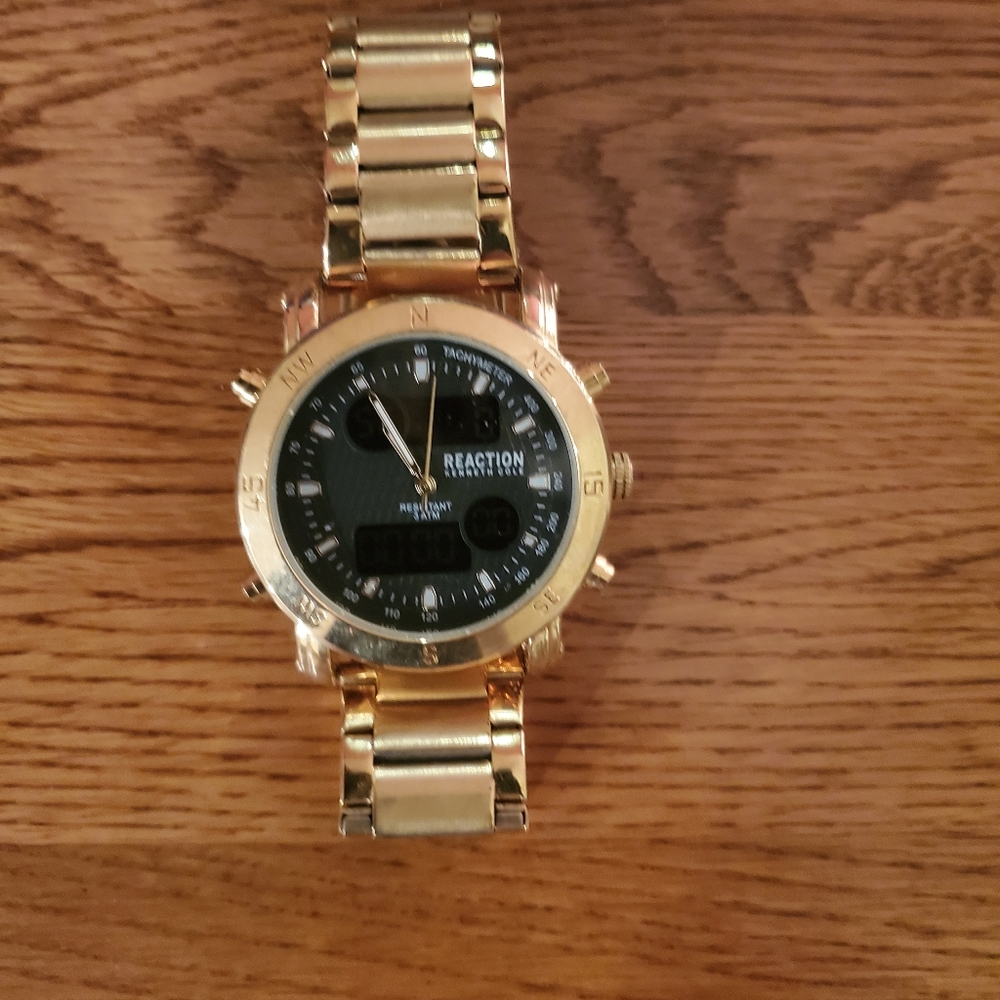 Kenneth Cole Reaction Gold Watch